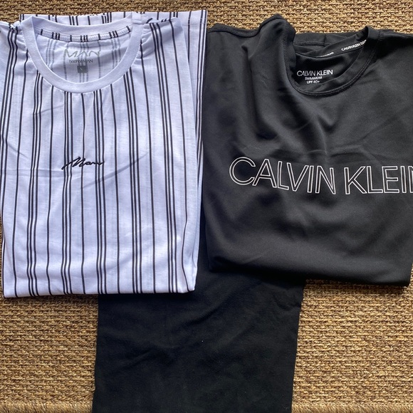 Calvin Klein Other - Black and white t-shirt bundle